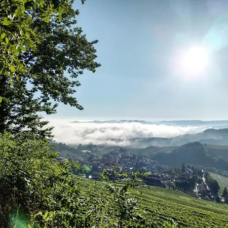 아파트 La Magia Delle Langhe Con Vista